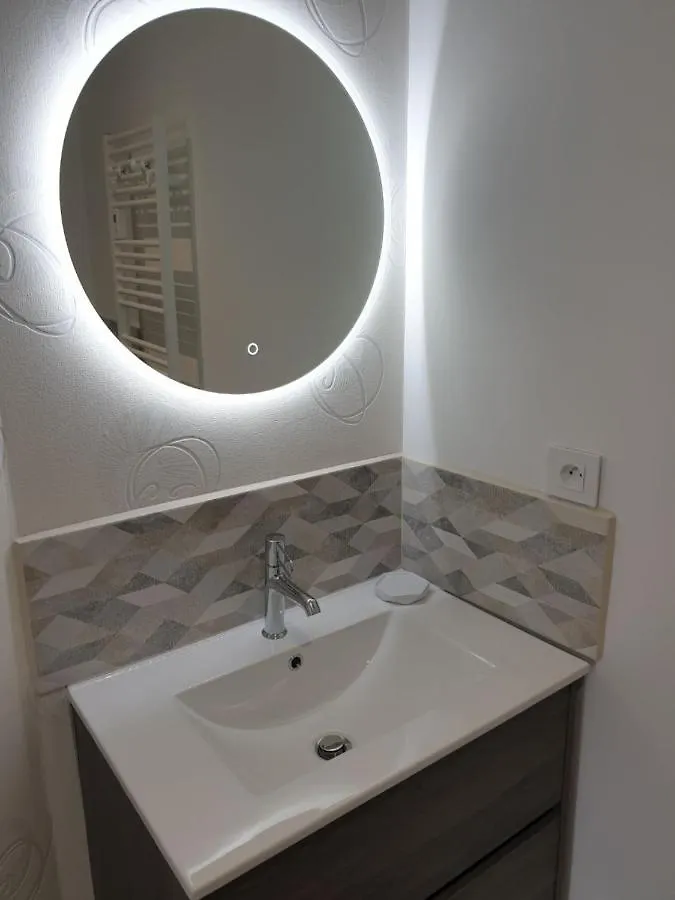 فندق مبيت وإفطار Saint-Georges-de-Gréhaigne Chambres De Villee